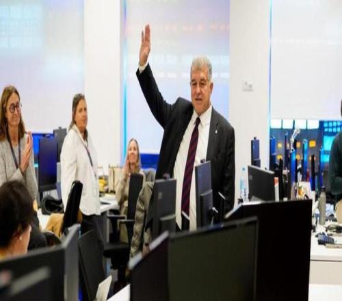 德转,奥斯梅恩身,价去年同比,B体育官网,B体育直播,体育赛事直播,足球直播